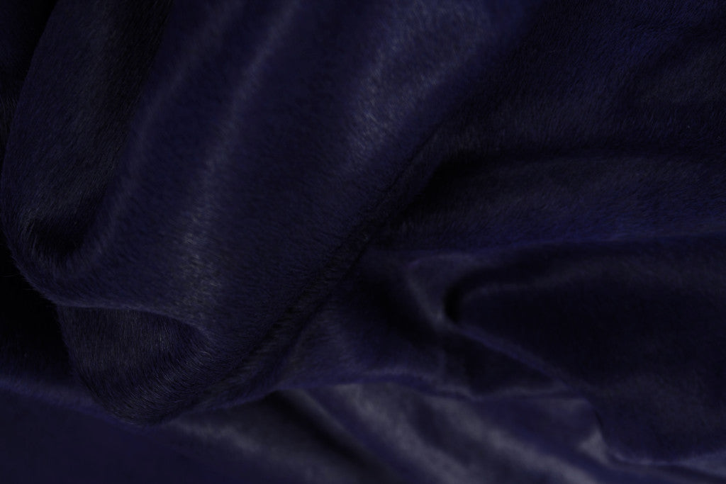 5' X 7' Midnight Cowhide Hand Knotted Area Rug-5